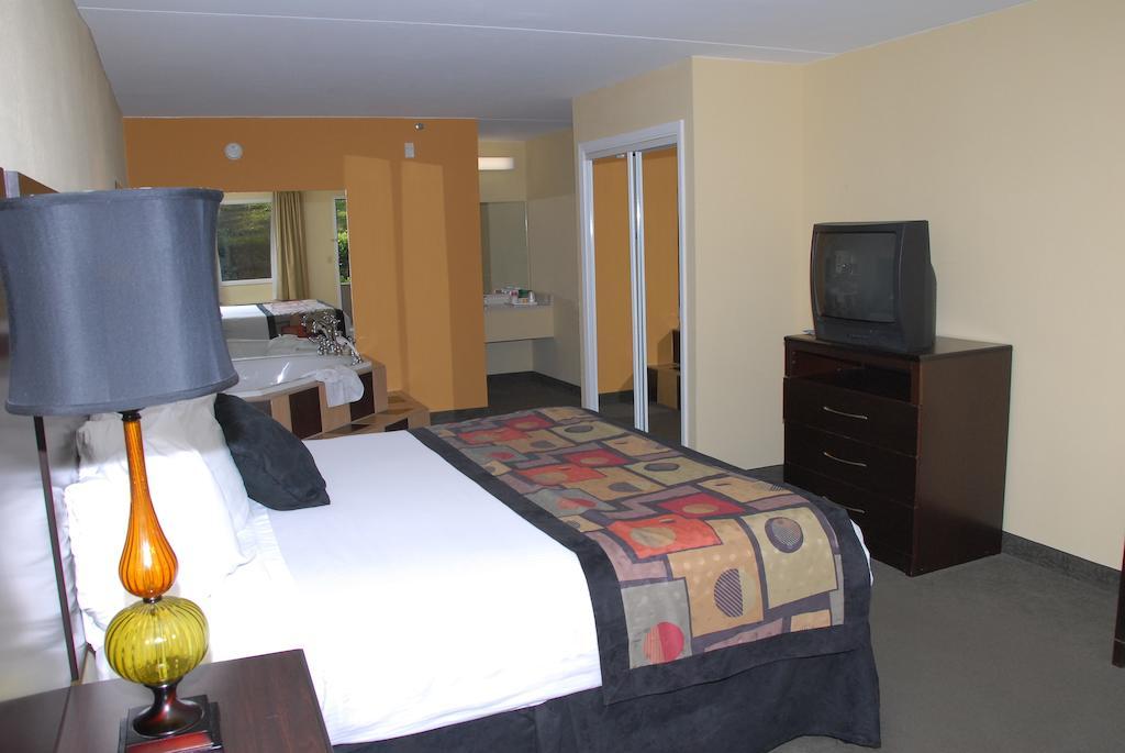 Ramada Branson Hotel And Resort Стая снимка